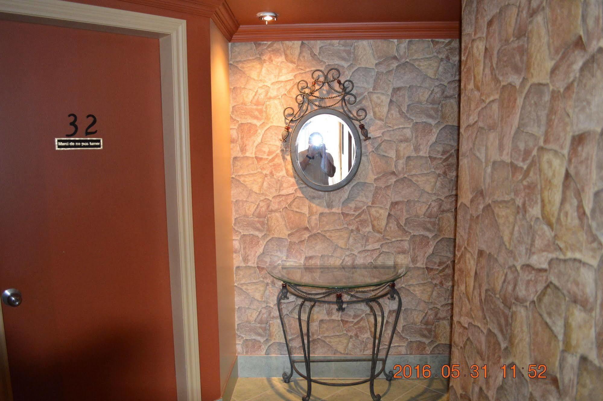 Motel-Auberge Helene Victoriaville Ngoại thất bức ảnh