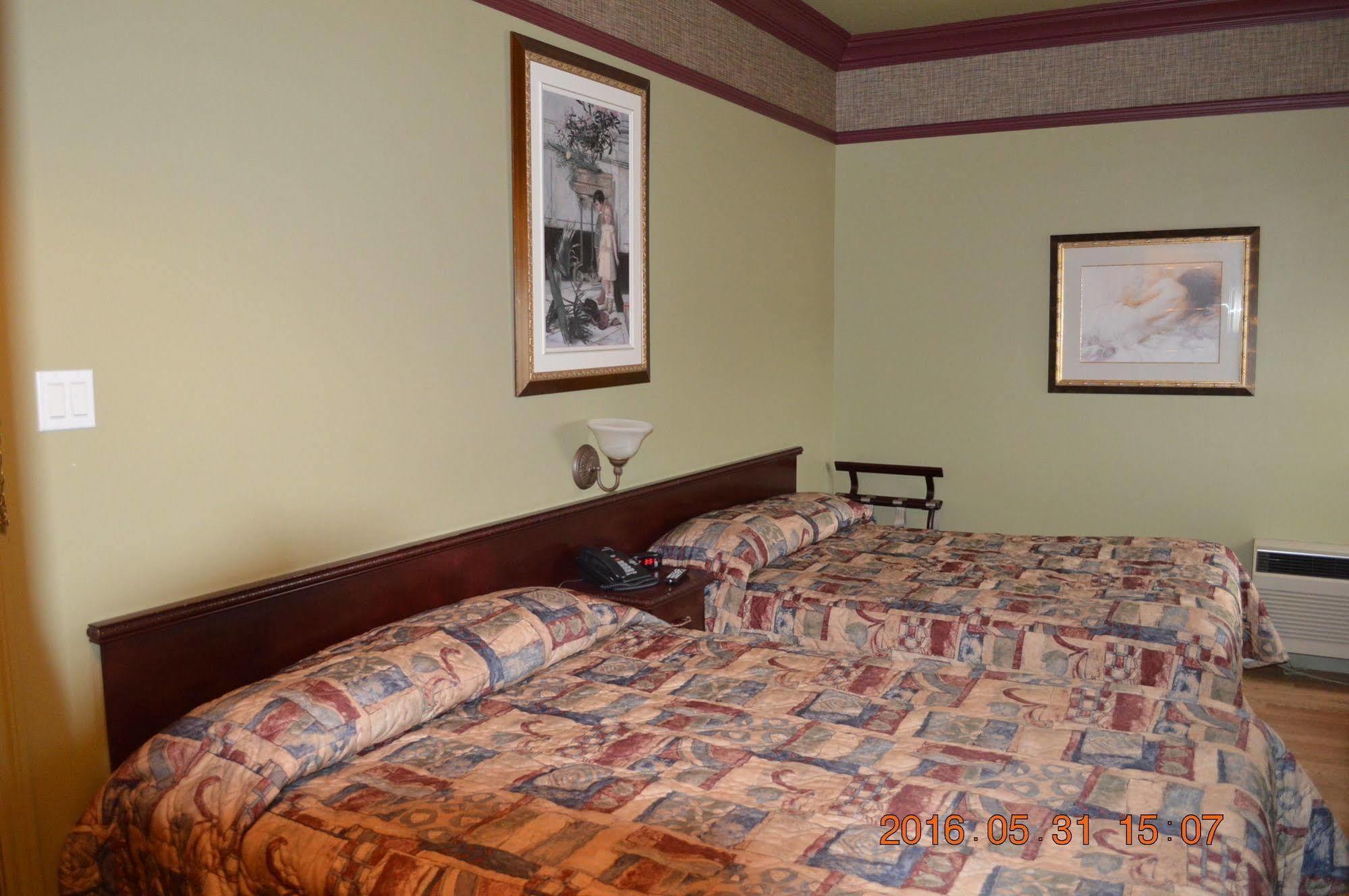 Motel-Auberge Helene Victoriaville Ngoại thất bức ảnh