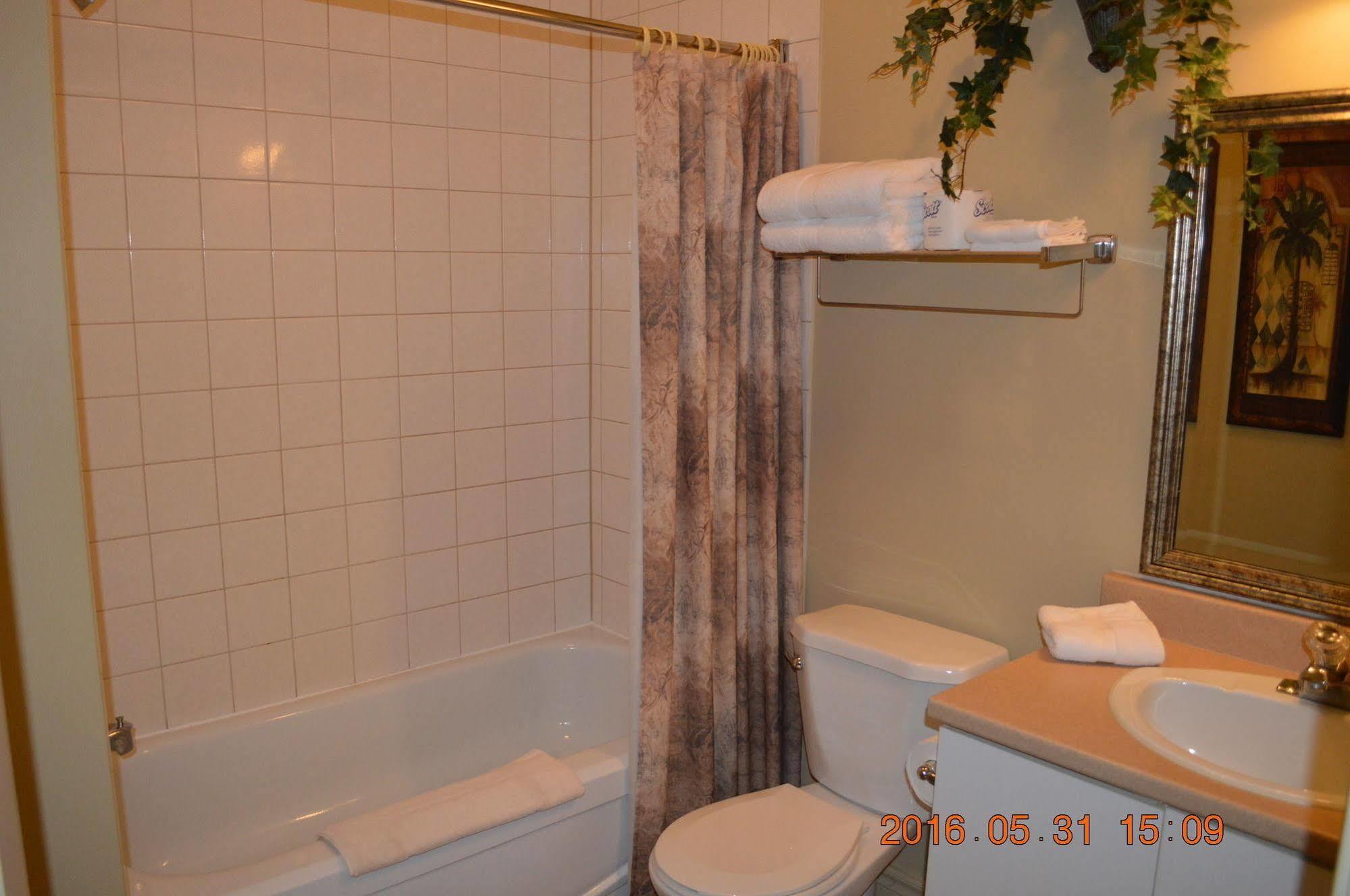 Motel-Auberge Helene Victoriaville Ngoại thất bức ảnh