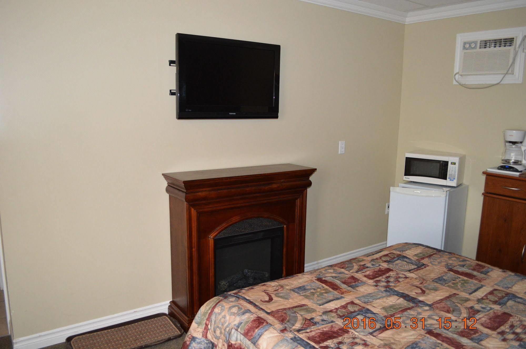 Motel-Auberge Helene Victoriaville Ngoại thất bức ảnh