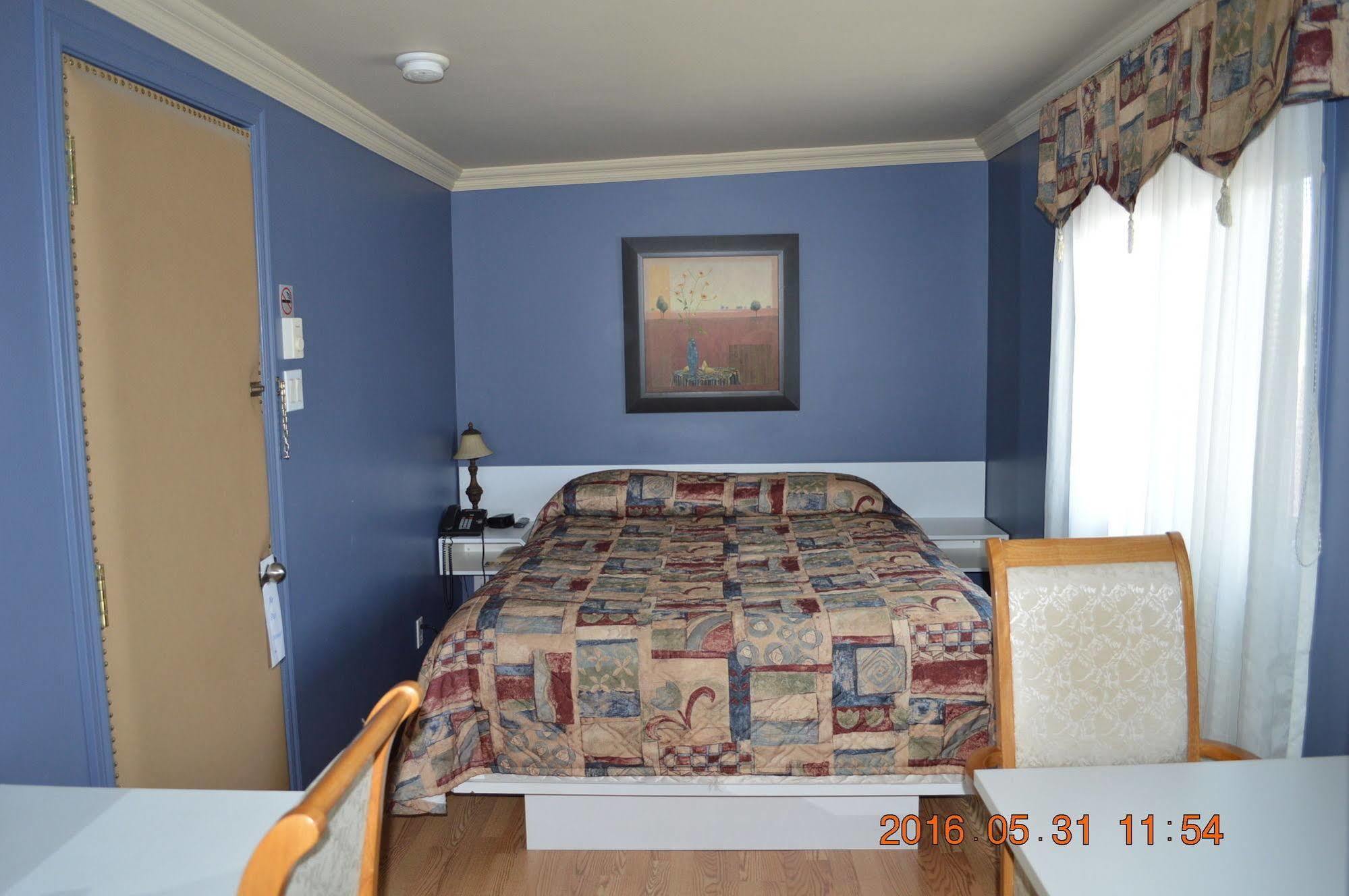 Motel-Auberge Helene Victoriaville Ngoại thất bức ảnh